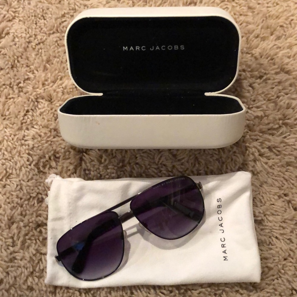 Marc Jacobs sunglasses!!